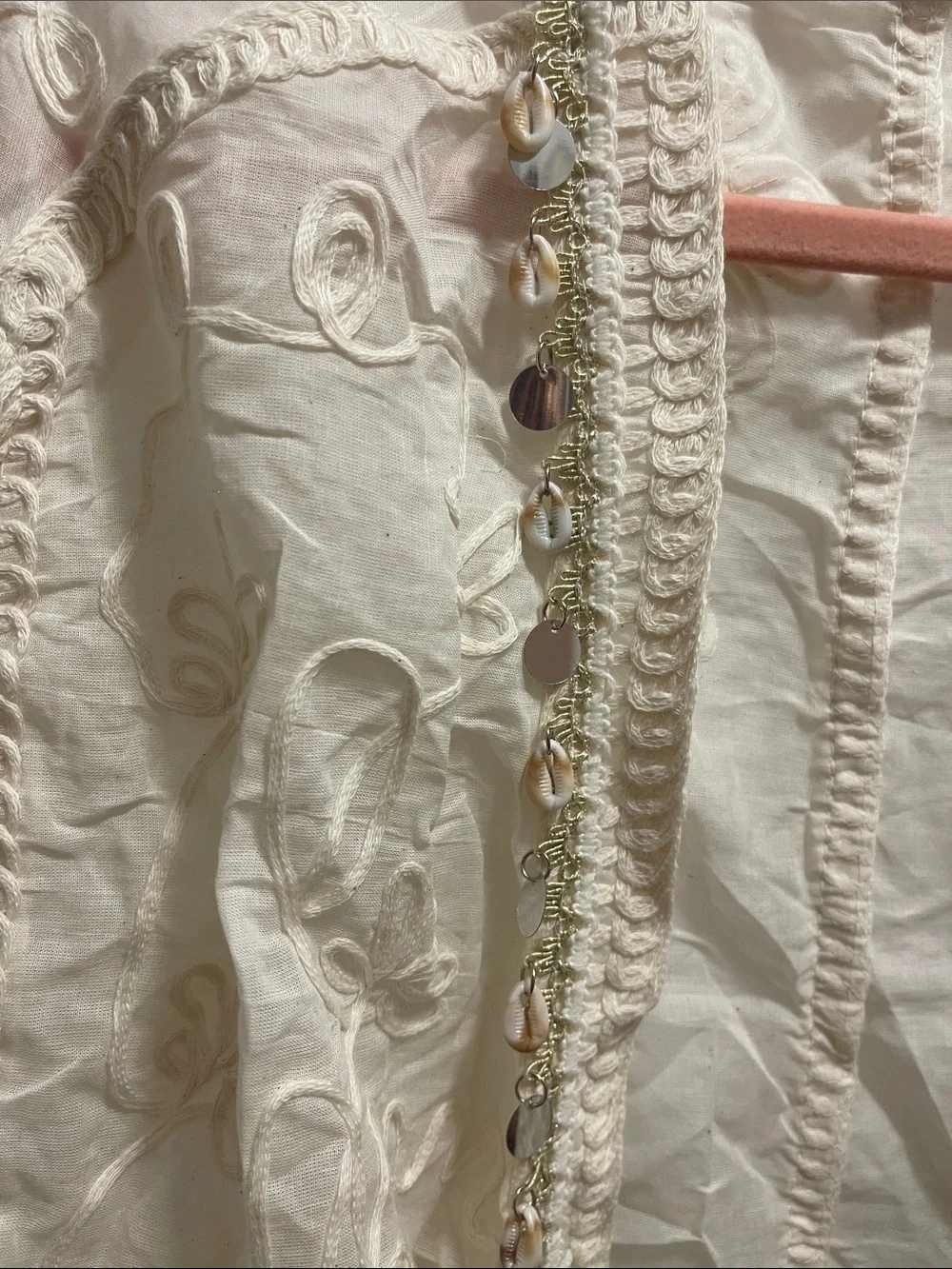 POL OS Batwing Embroidered Conch Shell Cardigan - Picture 6 of 8